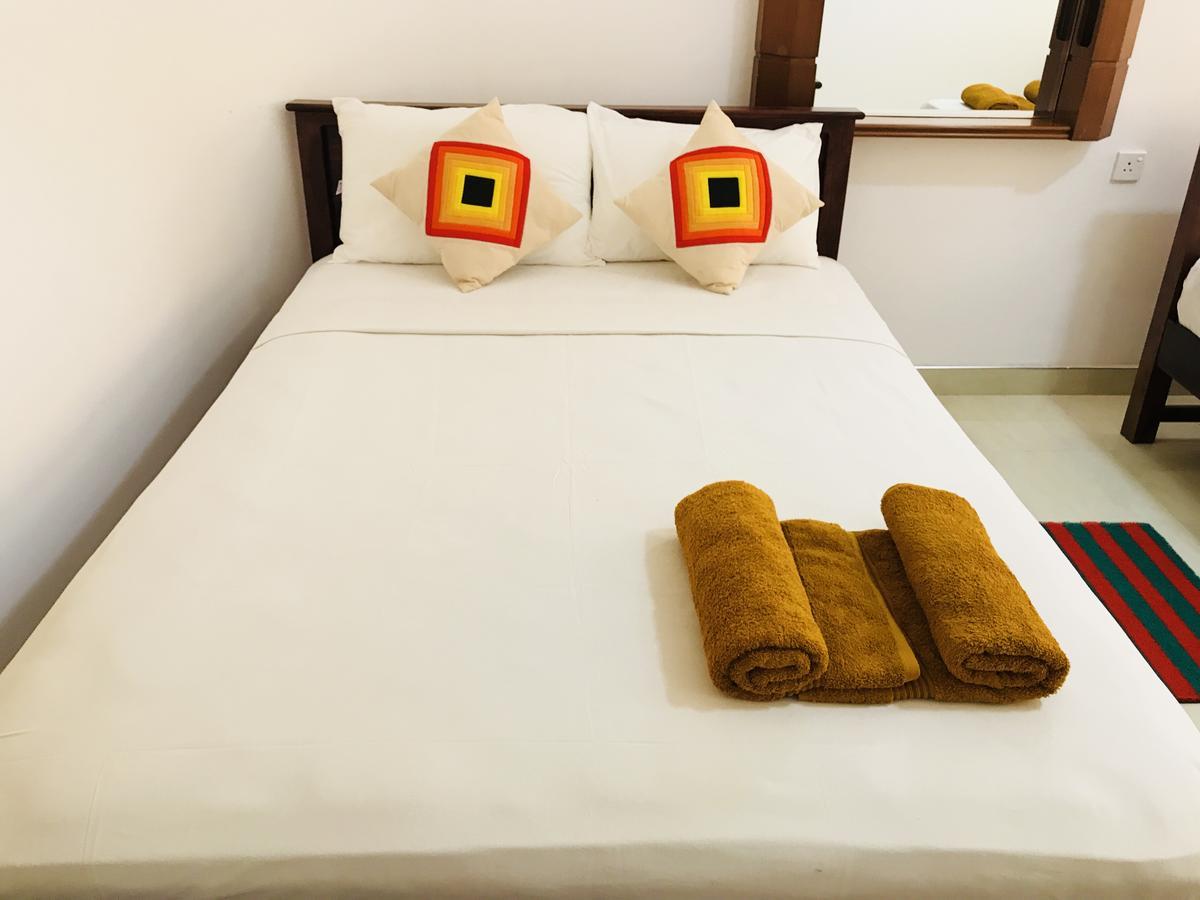 Lake City Resort Anuradhapura Zewnętrze zdjęcie