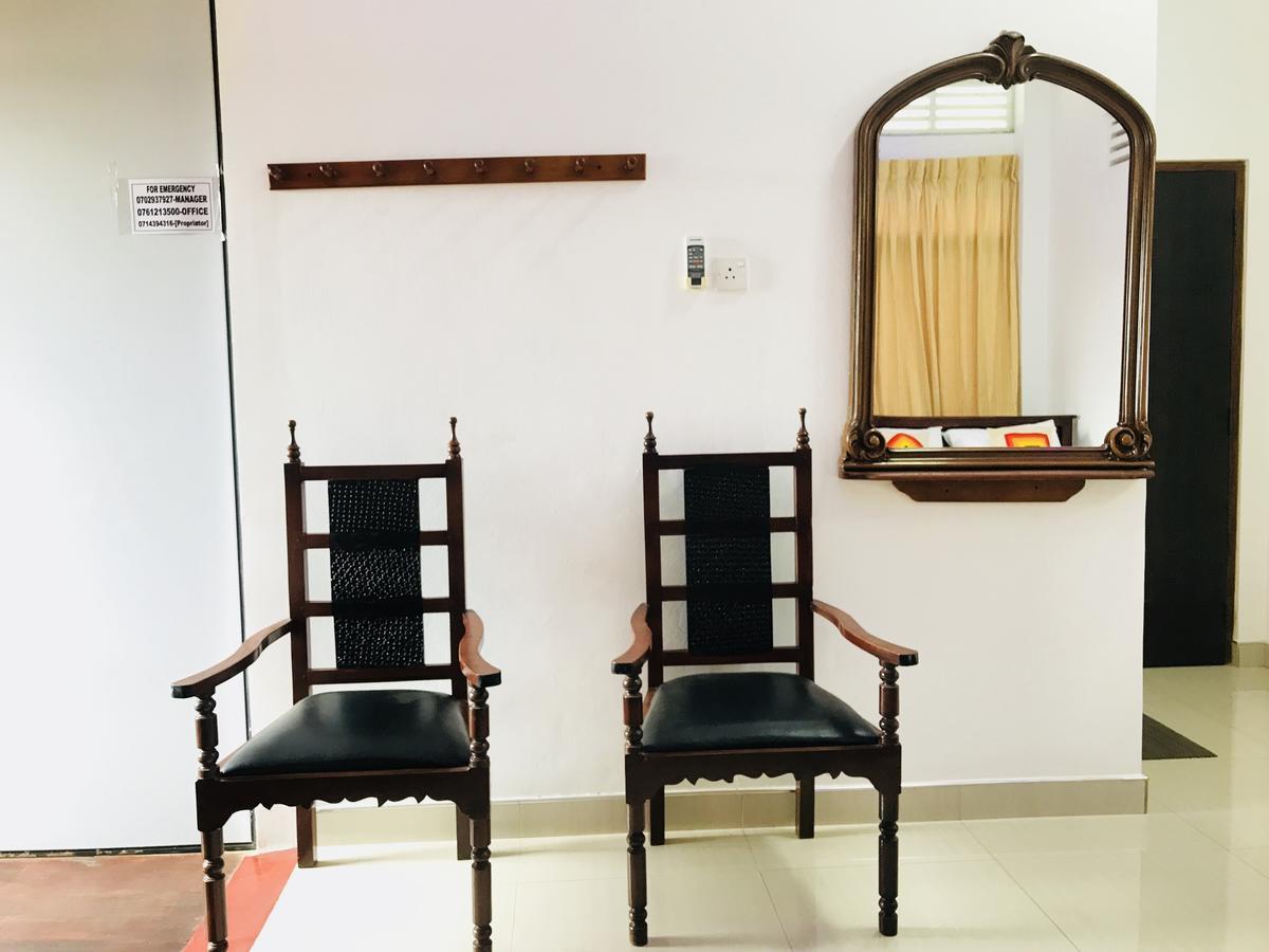 Lake City Resort Anuradhapura Zewnętrze zdjęcie